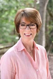 Julie Geyer profile image
